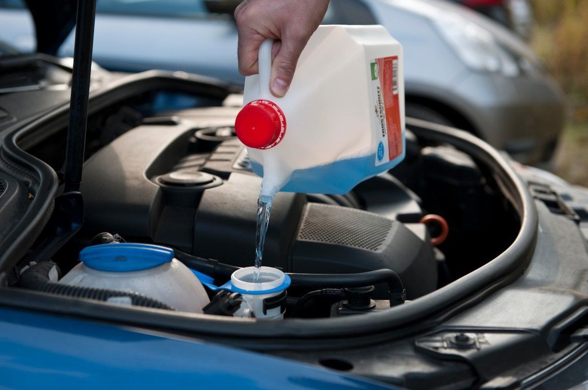 Замена жидкости в автомобиле